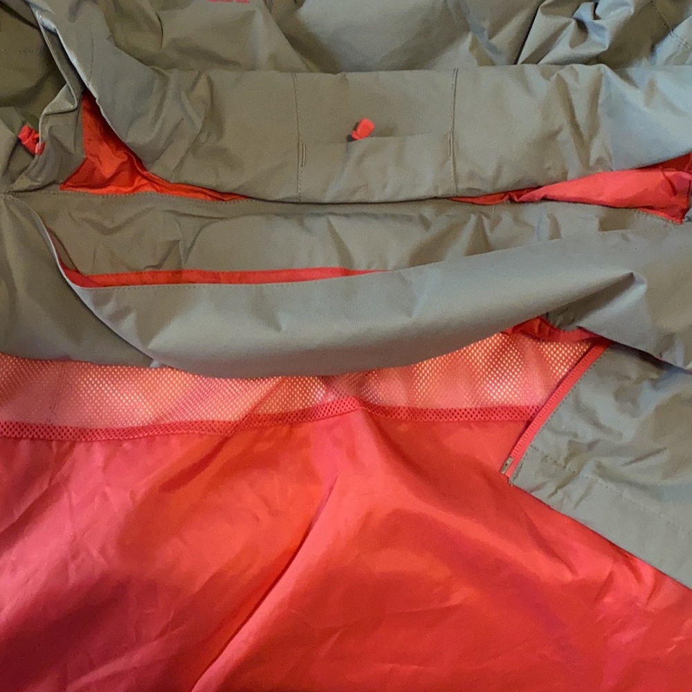 North Face Resolve Jacket - image 5